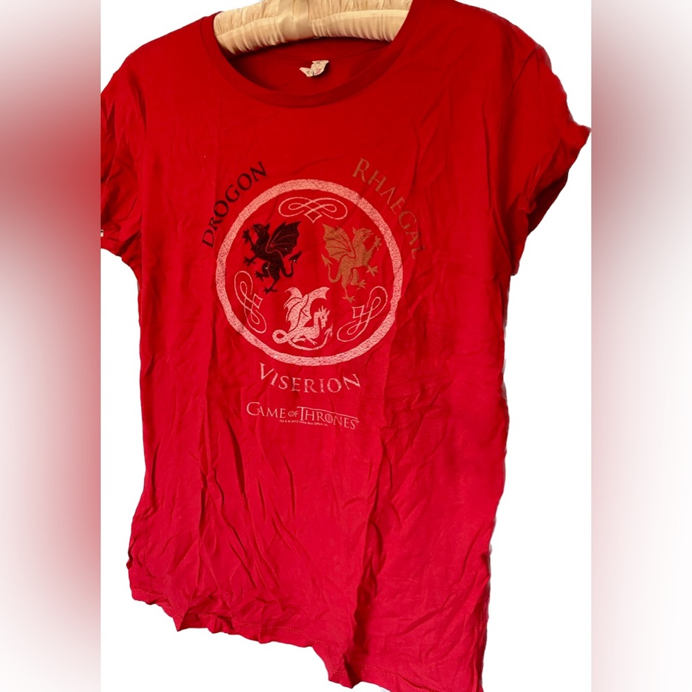XL NWOT Ladies cut GAME OF THRONES DRAGON TSHIRT